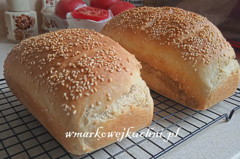 Pszenny chleb śniadaniowy na drożdżach